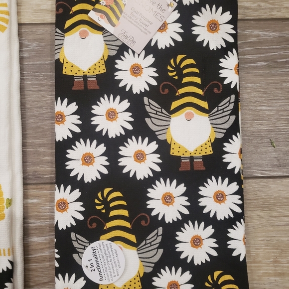 Gnome / Bee / Daisy towel set - Picture 3 of 5